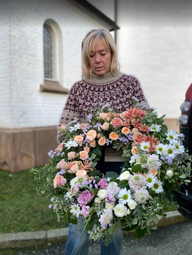 Krans til begravelse. Stor, 60-65 cm